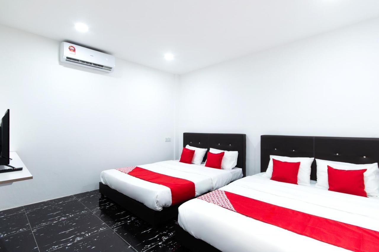 Oyo 44011 Weng Bee Guest House Kota Kinabalu Exterior photo